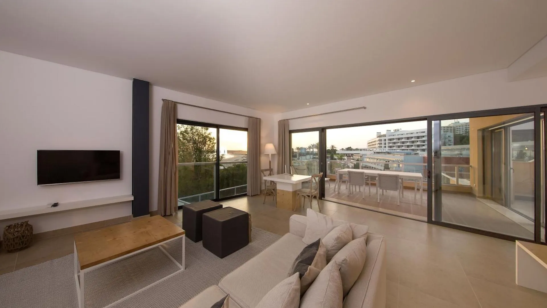 Aldeamento Turistico Da Prainha Hotel Alvor 3*,  Portugal